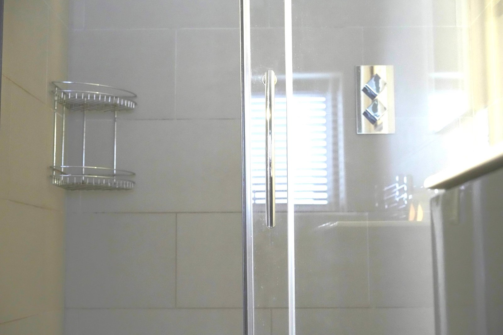 Twilight Oasis (Luxury Room) - Image 5